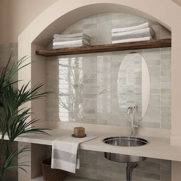 La Riviera Vert Gloss Subway 65x200mm