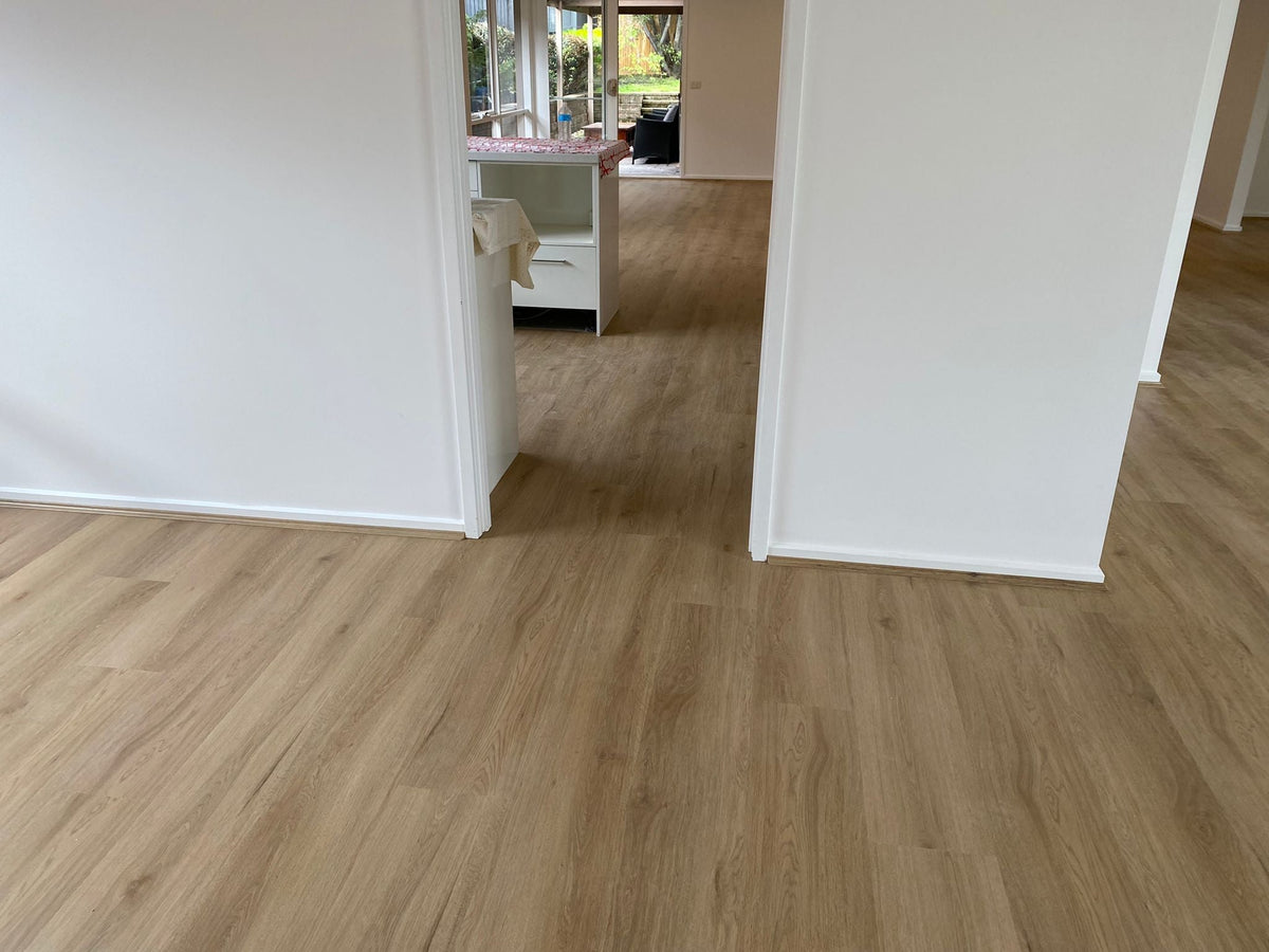 Hybrid 9507 - Classic Oak
