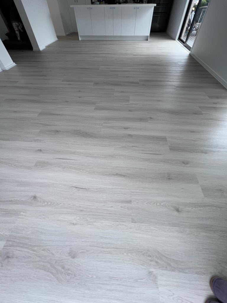 Hybrid 7009 - Grey Ghost